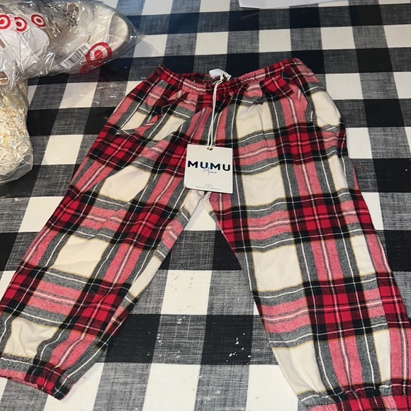 Show me your MUMU match your mama plaid bottom - Picture 3 of 6